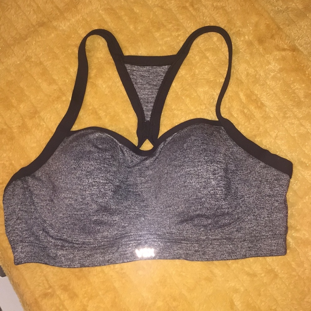 Victoria’s Secret Sport (VSX)  34D sports bra A8